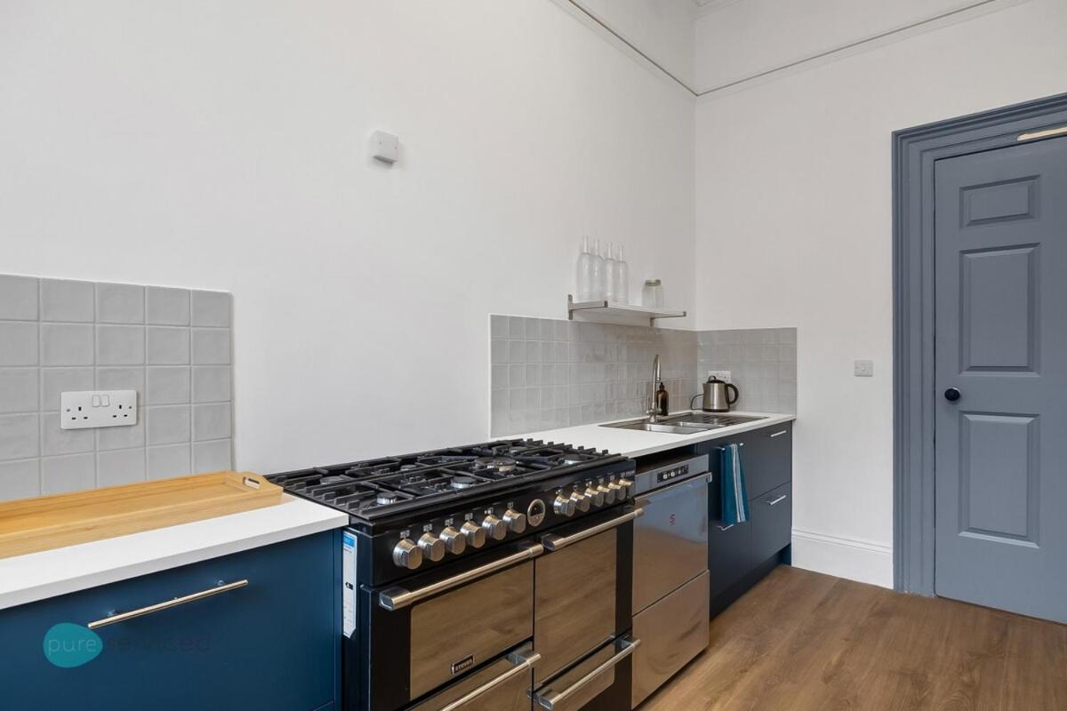 Huge Spacious 8 Bed Luxury Holiday home